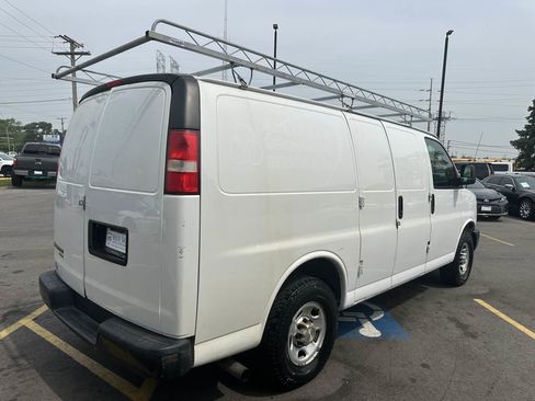 Used 2015 Chevrolet Express 2500 image 5
