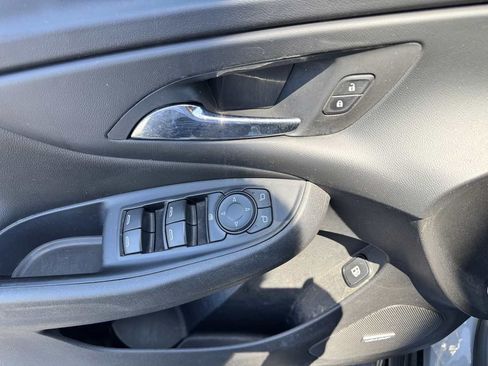 Used 2019 Chevrolet Volt LT FWD image 39