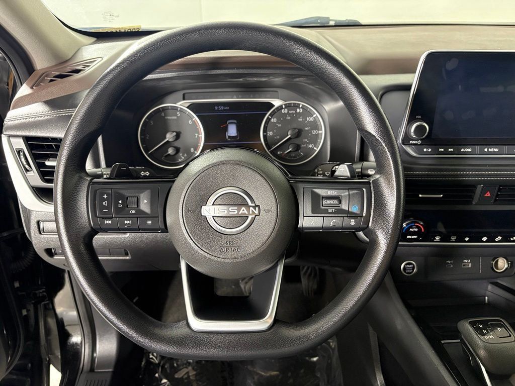 Used 2023 Nissan Rogue SV FWD image 23