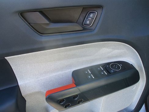 Used 2024 Ford Maverick XLT w/ XLT Luxury Package image 18