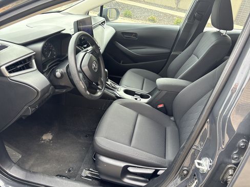 Used 2024 Toyota Corolla LE image 16