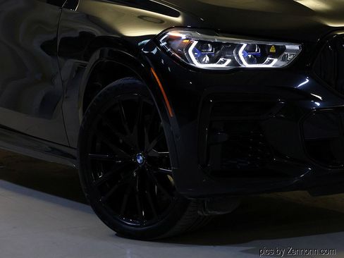 Certified 2022 BMW X6 xDrive40i w/ Executive Package image 3