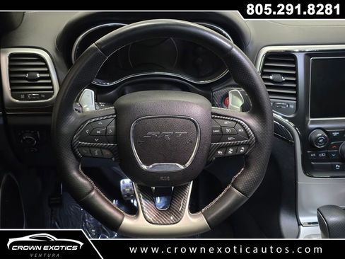 Used 2016 Jeep Grand Cherokee SRT image 17