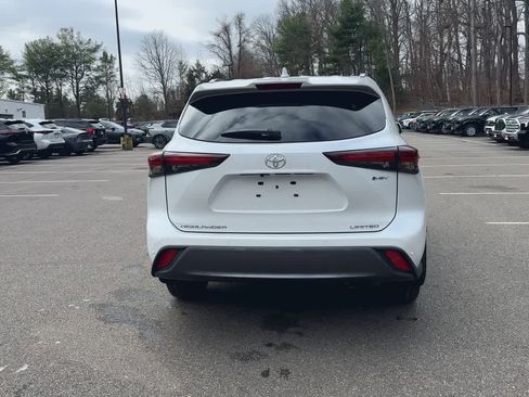 New 2026 Toyota Highlander Limited image 7