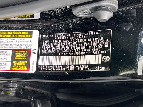 Used 2019 Toyota Avalon XLE w/ Moonroof Package image 31