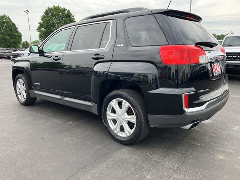 Used 2017 GMC Terrain SLE w/ Convenience Package FWD image 4