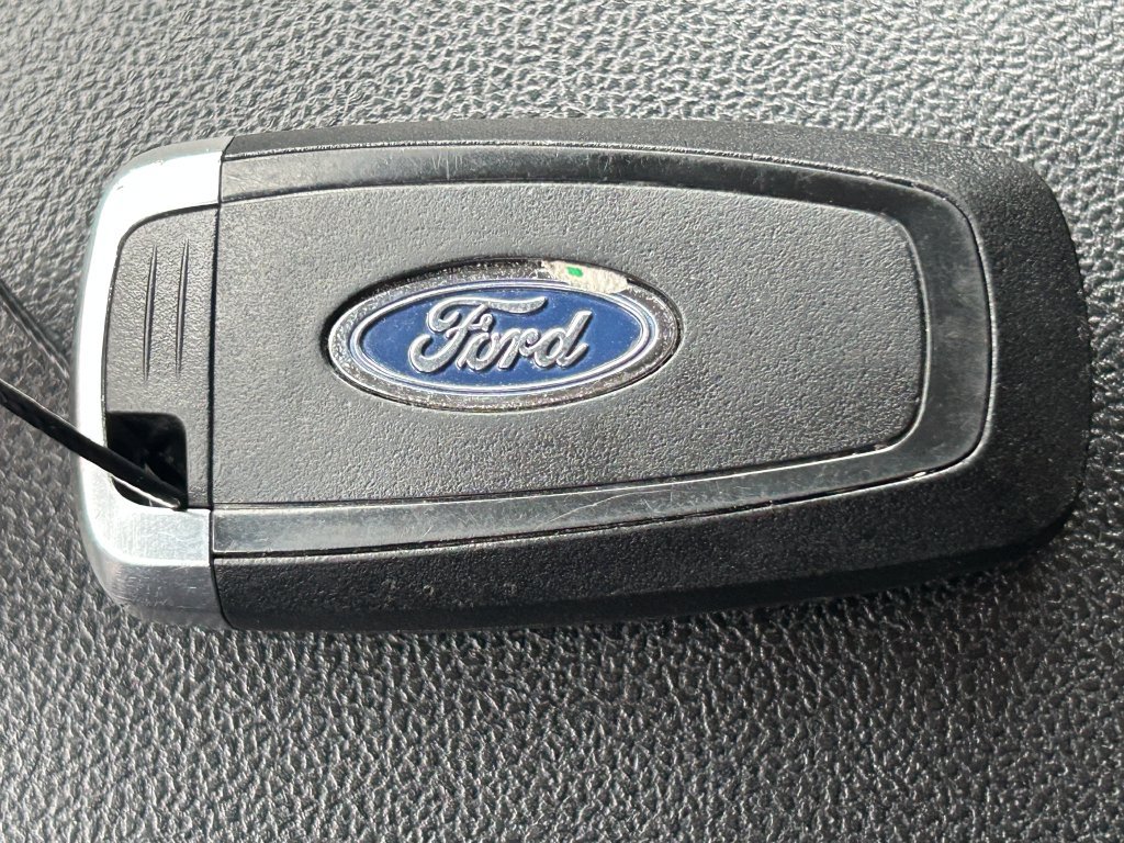 Used 2025 Ford Escape Active AWD/4WD image 34