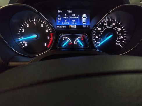 Used 2017 Ford Escape SE w/ Equipment Group 201A FWD image 23