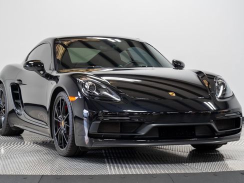 Used 2019 Porsche 718 Cayman GTS image 1