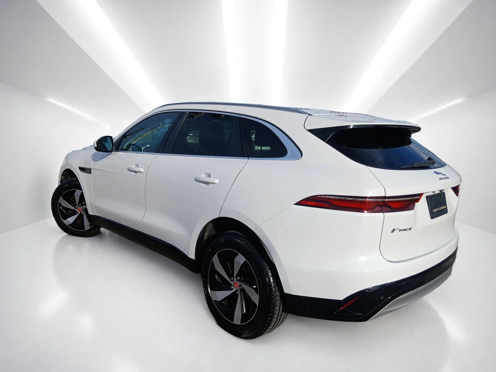 Used 2022 Jaguar F-PACE S AWD/4WD image 5