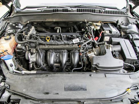 Used 2014 Ford Fusion SE FWD image 36