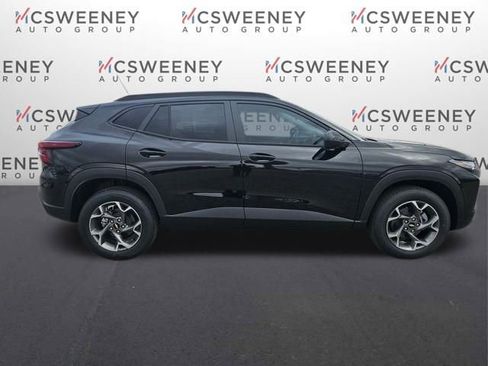 New 2026 Chevrolet Trax LT FWD image 6