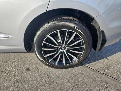 New 2025 Acura RDX SH-AWD w/ Advance Package image 30