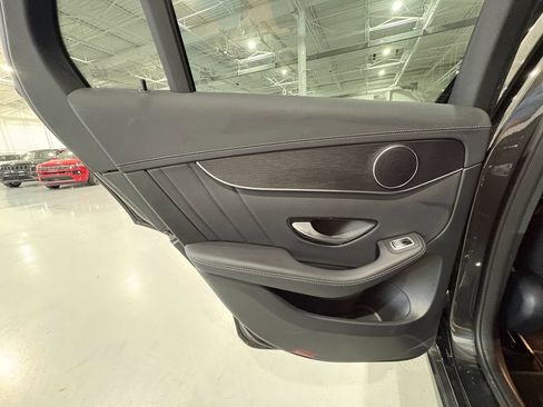 Used 2022 Mercedes-Benz GLC 300 4MATIC image 46