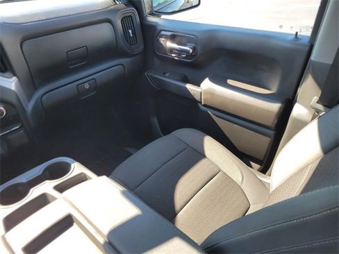 Used 2022 Chevrolet Silverado 1500 Custom image 17