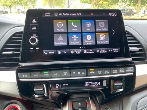 Used 2025 Honda Odyssey Sport-L image 17