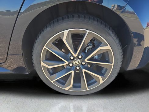 Used 2020 Toyota Corolla XSE image 11