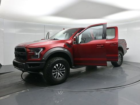 Certified 2019 Ford F150 Raptor w/ Equipment Group 802A Luxury image 29