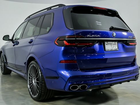 Used 2024 BMW ALPINA XB7 AWD/4WD image 10