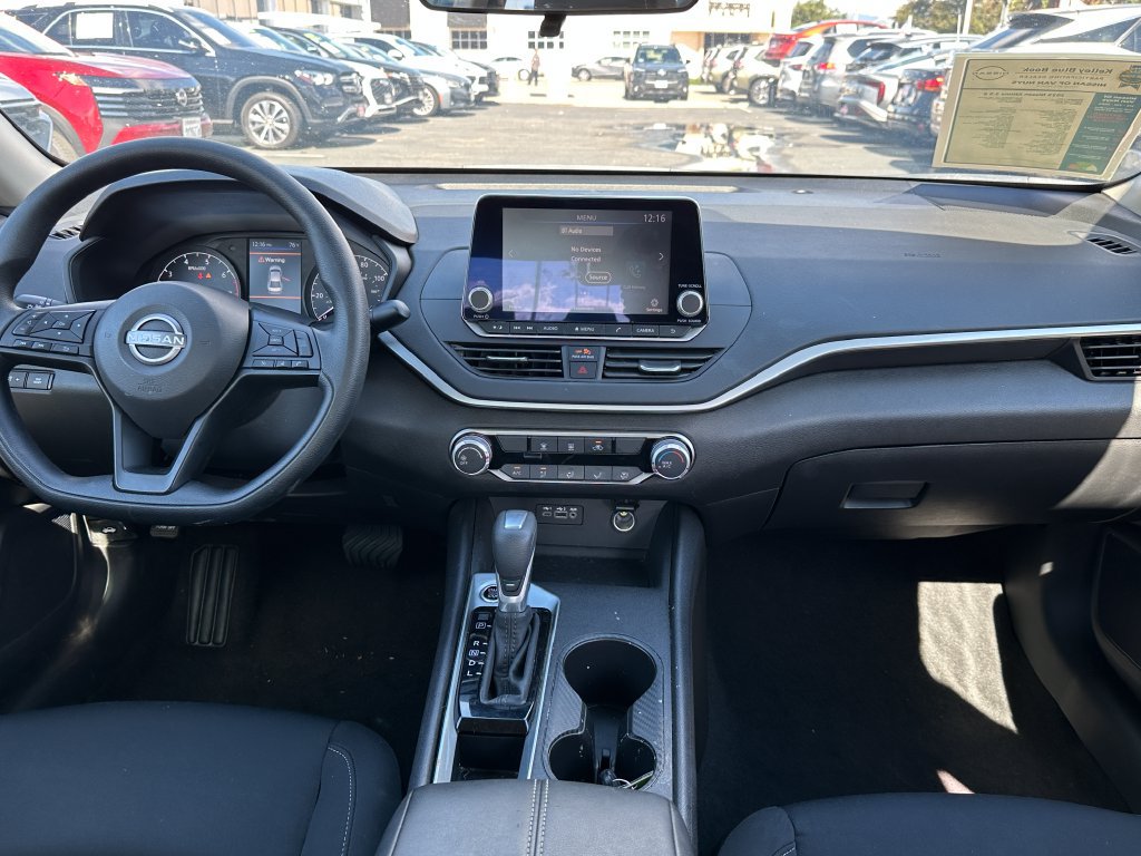 Used 2025 Nissan Altima 2.5 S FWD image 18