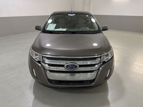 Used 2014 Ford Edge Limited w/ Equipment Group 301A AWD/4WD image 3