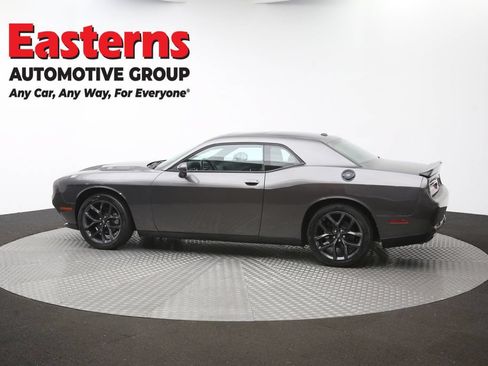 Used 2022 Dodge Challenger SXT w/ Driver Convenience Group RWD image 59