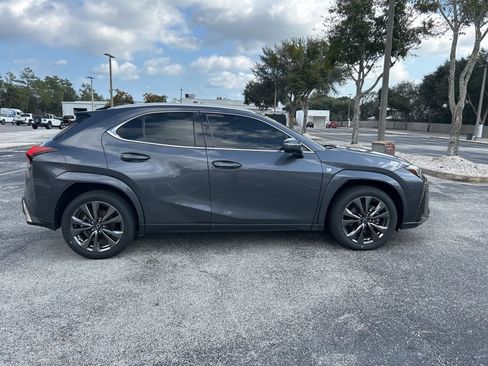 Used 2022 Lexus UX 200 F Sport image 2
