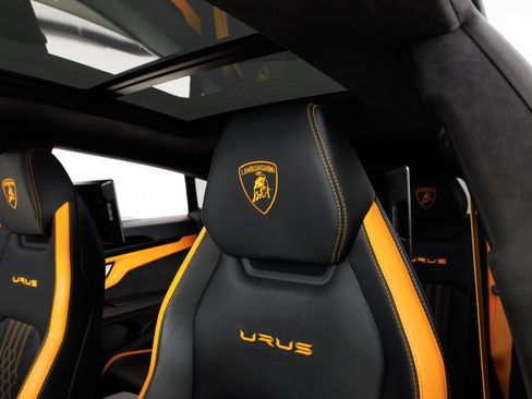 Used 2024 Lamborghini Urus S image 17