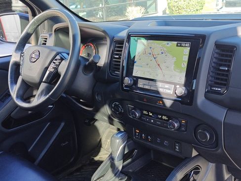 Used 2022 Nissan Frontier PRO-4X w/ Pro-4X Premium Package image 30