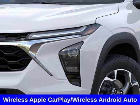 New 2026 Chevrolet Trax LT w/ Driver Confidence Package image 11