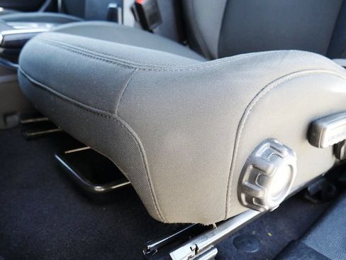 Used 2021 Jeep Gladiator Sport AWD/4WD image 12
