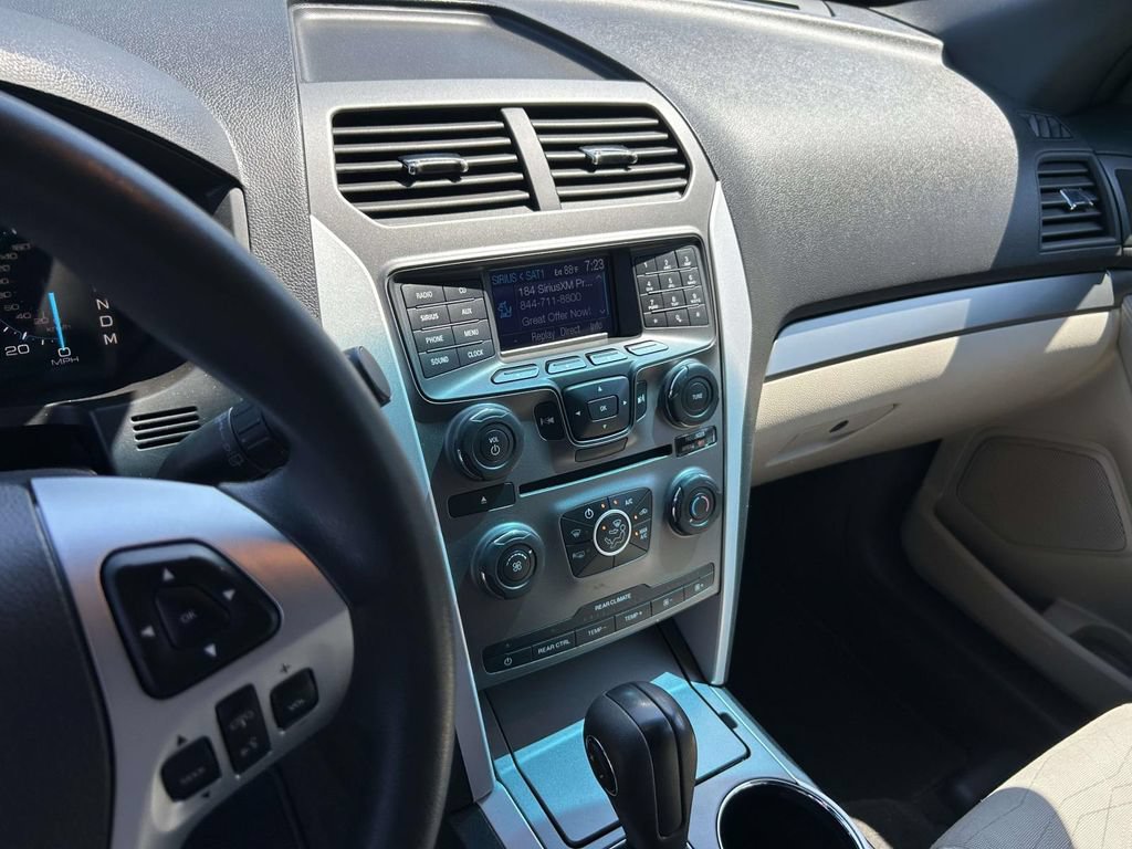 Used 2014 Ford Explorer FWD image 16