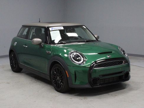 Used 2023 MINI Cooper S image 1
