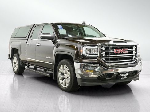 Used 2018 GMC Sierra 1500 SLT w/ SLT Preferred Package AWD/4WD image 7