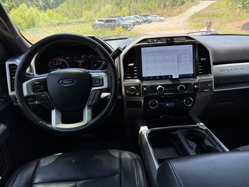 Used 2022 Ford F250 Lariat w/ Lariat Value Package AWD/4WD image 21