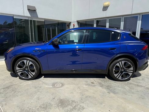 Certified 2025 Maserati Grecale Folgore AWD/4WD image 5