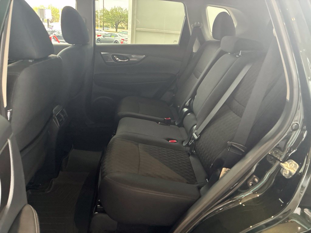 Used 2020 Nissan Rogue SV w/ Premium Package AWD/4WD image 13