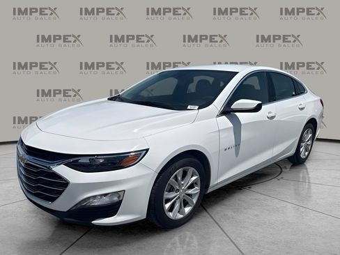 Used 2024 Chevrolet Malibu LT FWD image 1