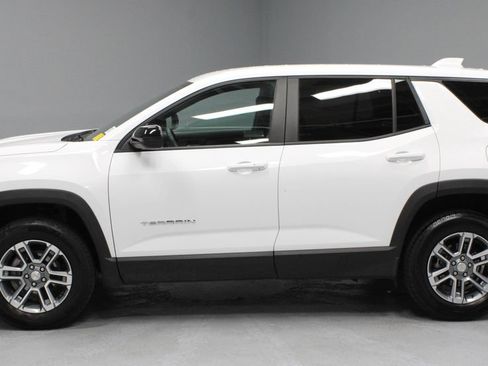 Used 2025 GMC Terrain Elevation AWD/4WD image 10