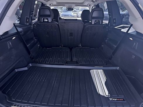 Certified 2025 Volvo XC90 B6 Plus AWD/4WD image 21