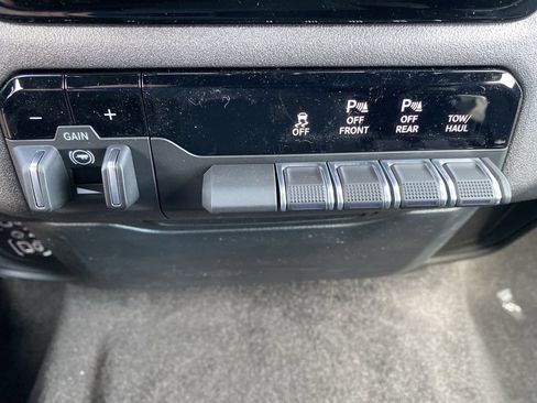 Used 2026 RAM 1500 Tradesman AWD/4WD image 29