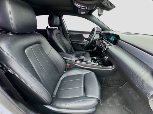 Used 2019 Mercedes-Benz A 220 image 19