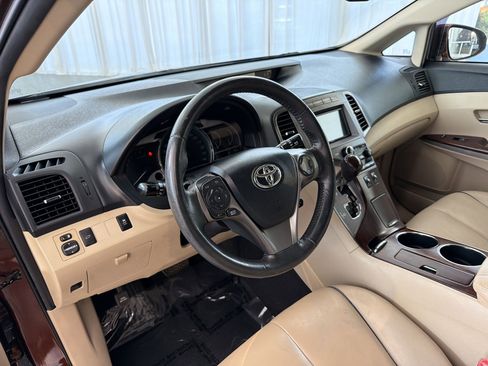 Used 2013 Toyota Venza XLE w/ Tow Prep Pkg AWD/4WD image 4