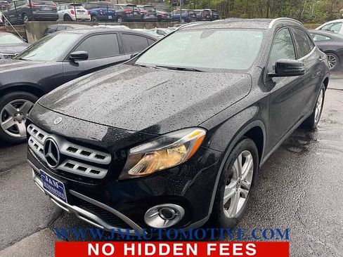 Used 2018 Mercedes-Benz GLA 250 4MATIC image 1