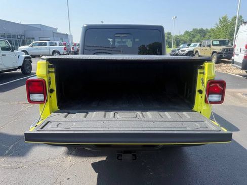 Used 2023 Jeep Gladiator Sport AWD/4WD image 49