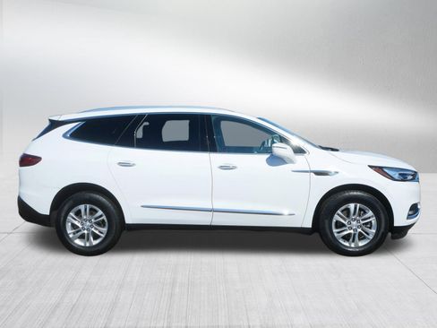 Used 2018 Buick Enclave Essence image 8