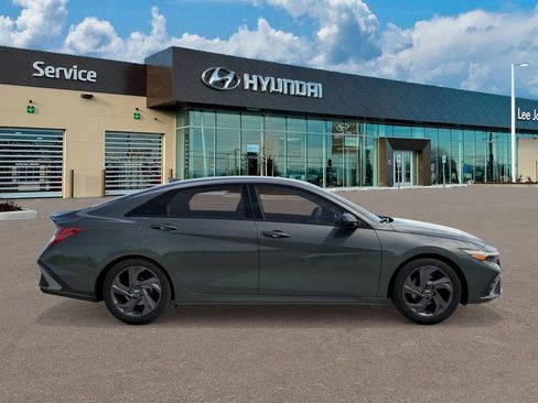 New 2026 Hyundai Elantra Sport FWD image 7