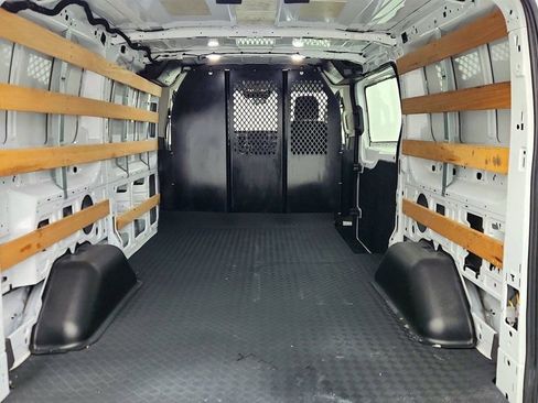 Used 2024 Ford Transit 250 Low Roof w/ Exterior Upgrade Package image 19