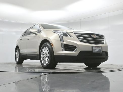 Used 2017 Cadillac XT5 FWD image 44