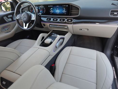 Used 2020 Mercedes-Benz GLE 350 w/ Premium Package image 7